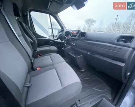 Сірий Рено Мастєр, об'ємом двигуна 2.3 л та пробігом 197 тис. км за 21799 $, фото 43 на Automoto.ua