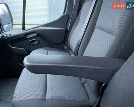 Сірий Рено Мастєр, об'ємом двигуна 2.3 л та пробігом 197 тис. км за 21799 $, фото 48 на Automoto.ua