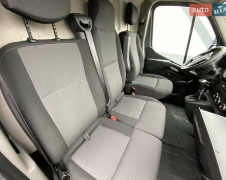 Сірий Рено Мастєр, об'ємом двигуна 2 л та пробігом 211 тис. км за 21999 $, фото 31 на Automoto.ua