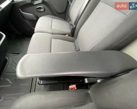 Сірий Рено Мастєр, об'ємом двигуна 2.3 л та пробігом 238 тис. км за 21998 $, фото 32 на Automoto.ua