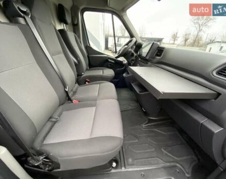 Серый Рено Мастер, объемом двигателя 2.3 л и пробегом 196 тыс. км за 20997 $, фото 28 на Automoto.ua