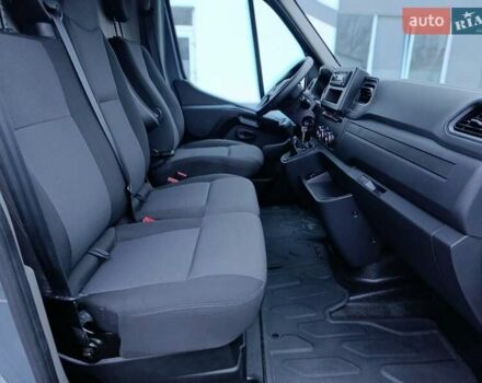 Серый Рено Мастер, объемом двигателя 2.3 л и пробегом 291 тыс. км за 21897 $, фото 19 на Automoto.ua