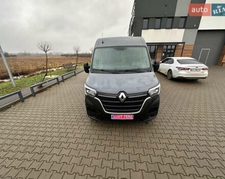 Серый Рено Мастер, объемом двигателя 2.3 л и пробегом 221 тыс. км за 21699 $, фото 3 на Automoto.ua