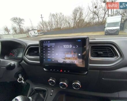 Серый Рено Мастер, объемом двигателя 2.3 л и пробегом 196 тыс. км за 20997 $, фото 35 на Automoto.ua