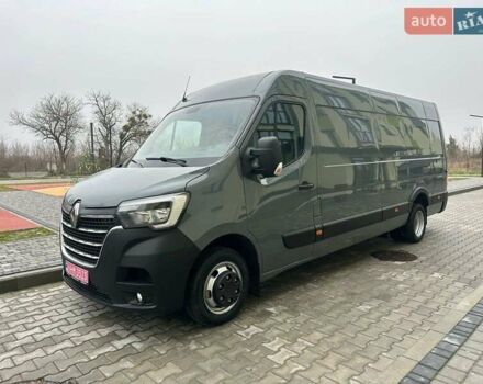 Серый Рено Мастер, объемом двигателя 2.3 л и пробегом 289 тыс. км за 31899 $, фото 2 на Automoto.ua