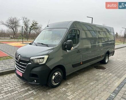 Серый Рено Мастер, объемом двигателя 2.3 л и пробегом 289 тыс. км за 31899 $, фото 1 на Automoto.ua