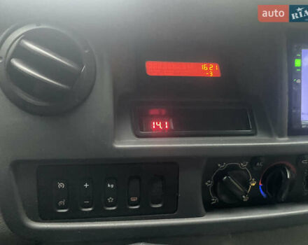 Серый Рено Мастер, объемом двигателя 2.5 л и пробегом 560 тыс. км за 7900 $, фото 7 на Automoto.ua