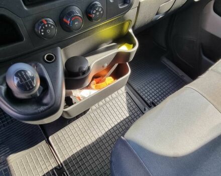 Серый Рено Мастер, объемом двигателя 2.3 л и пробегом 265 тыс. км за 18868 $, фото 12 на Automoto.ua