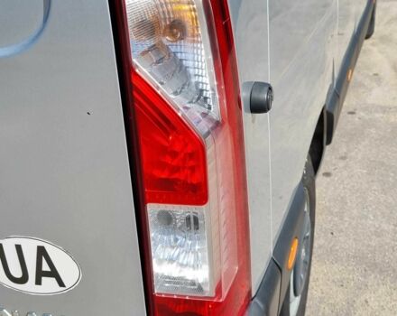 Серый Рено Мастер, объемом двигателя 2.3 л и пробегом 265 тыс. км за 18868 $, фото 3 на Automoto.ua