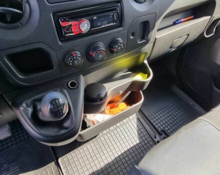 Серый Рено Мастер, объемом двигателя 2.3 л и пробегом 265 тыс. км за 18868 $, фото 10 на Automoto.ua