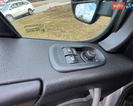 Сірий Рено Мастєр, об'ємом двигуна 2.3 л та пробігом 343 тис. км за 11800 $, фото 13 на Automoto.ua