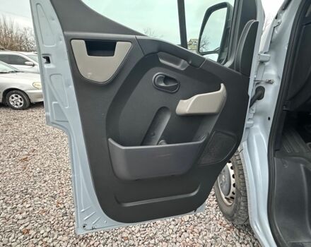 Серый Рено Мастер, объемом двигателя 2.3 л и пробегом 296 тыс. км за 15800 $, фото 14 на Automoto.ua