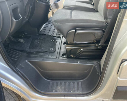 Сірий Рено Мастєр, об'ємом двигуна 2.3 л та пробігом 246 тис. км за 17600 $, фото 11 на Automoto.ua