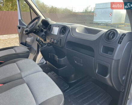 Сірий Рено Мастєр, об'ємом двигуна 2.3 л та пробігом 246 тис. км за 17600 $, фото 20 на Automoto.ua