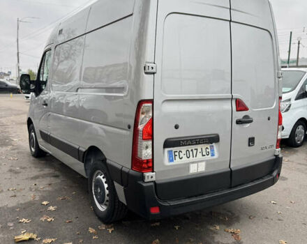 Серый Рено Мастер, объемом двигателя 0 л и пробегом 151 тыс. км за 16900 $, фото 4 на Automoto.ua