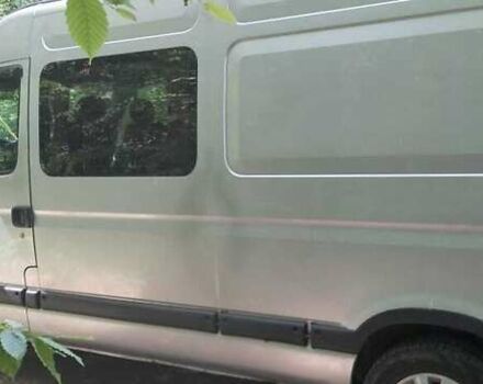 Серый Рено Мастер, объемом двигателя 2.46 л и пробегом 450 тыс. км за 6000 $, фото 3 на Automoto.ua