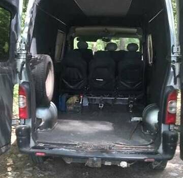 Серый Рено Мастер, объемом двигателя 2.46 л и пробегом 450 тыс. км за 6000 $, фото 6 на Automoto.ua