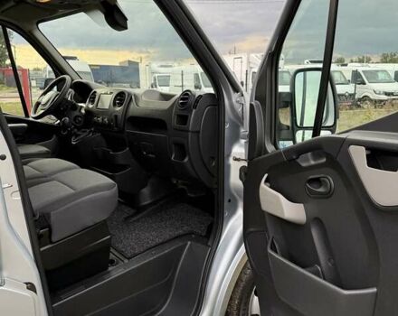 Серый Рено Мастер, объемом двигателя 2.3 л и пробегом 280 тыс. км за 24800 $, фото 28 на Automoto.ua