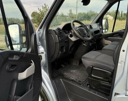 Серый Рено Мастер, объемом двигателя 2.3 л и пробегом 280 тыс. км за 24800 $, фото 27 на Automoto.ua