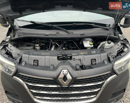 Сірий Рено Мастєр, об'ємом двигуна 2.3 л та пробігом 260 тис. км за 35500 $, фото 32 на Automoto.ua