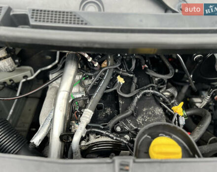 Сірий Рено Мастєр, об'ємом двигуна 2.3 л та пробігом 260 тис. км за 35500 $, фото 34 на Automoto.ua