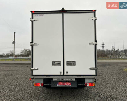 Сірий Рено Мастєр, об'ємом двигуна 2.3 л та пробігом 260 тис. км за 35500 $, фото 7 на Automoto.ua