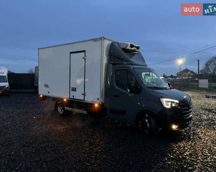 Серый Рено Мастер, объемом двигателя 2.3 л и пробегом 110 тыс. км за 35500 $, фото 1 на Automoto.ua