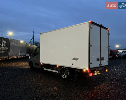 Серый Рено Мастер, объемом двигателя 2.3 л и пробегом 110 тыс. км за 35500 $, фото 3 на Automoto.ua