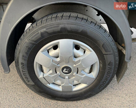 Сірий Рено Мастєр, об'ємом двигуна 2.3 л та пробігом 500 тис. км за 12000 $, фото 9 на Automoto.ua