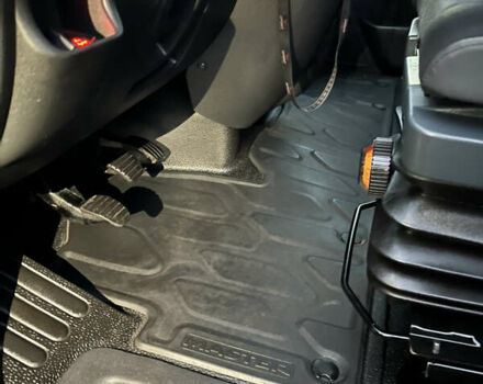 Серый Рено Мастер, объемом двигателя 2.3 л и пробегом 215 тыс. км за 17500 $, фото 30 на Automoto.ua