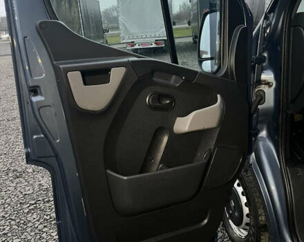 Серый Рено Мастер, объемом двигателя 2.3 л и пробегом 215 тыс. км за 17500 $, фото 37 на Automoto.ua