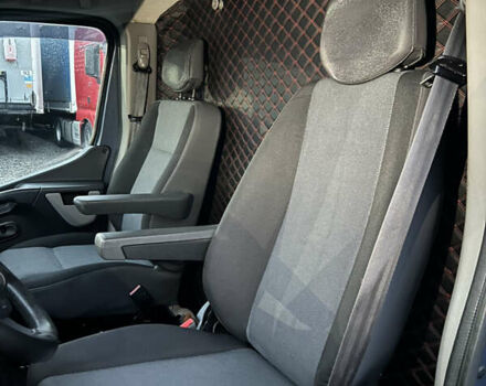 Серый Рено Мастер, объемом двигателя 2.3 л и пробегом 215 тыс. км за 17500 $, фото 32 на Automoto.ua