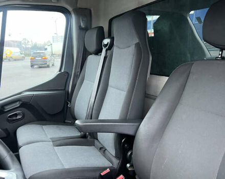 Серый Рено Мастер, объемом двигателя 2.3 л и пробегом 182 тыс. км за 17999 $, фото 26 на Automoto.ua