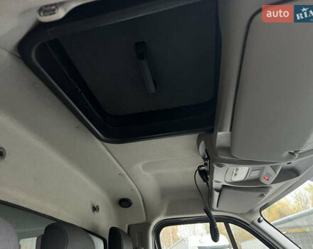 Серый Рено Мастер, объемом двигателя 2.3 л и пробегом 289 тыс. км за 18800 $, фото 17 на Automoto.ua