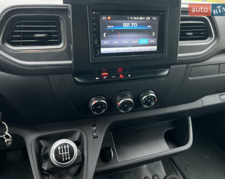 Серый Рено Мастер, объемом двигателя 2.3 л и пробегом 289 тыс. км за 18800 $, фото 10 на Automoto.ua