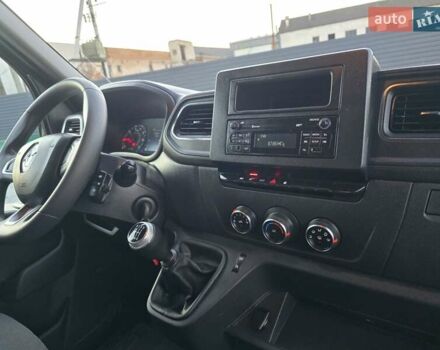 Серый Рено Мастер, объемом двигателя 2.3 л и пробегом 320 тыс. км за 21700 $, фото 29 на Automoto.ua