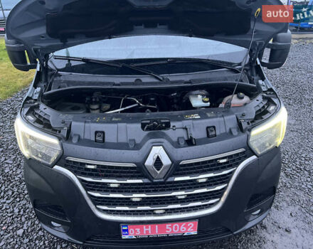 Серый Рено Мастер, объемом двигателя 2.3 л и пробегом 170 тыс. км за 21700 $, фото 29 на Automoto.ua