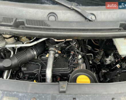 Серый Рено Мастер, объемом двигателя 2.3 л и пробегом 170 тыс. км за 21900 $, фото 28 на Automoto.ua