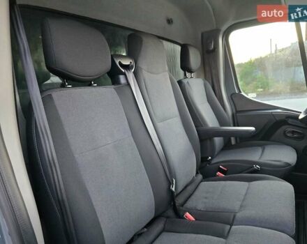 Серый Рено Мастер, объемом двигателя 2.3 л и пробегом 320 тыс. км за 21700 $, фото 28 на Automoto.ua