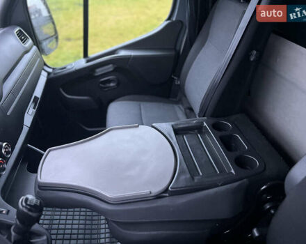 Серый Рено Мастер, объемом двигателя 2.3 л и пробегом 170 тыс. км за 21700 $, фото 31 на Automoto.ua