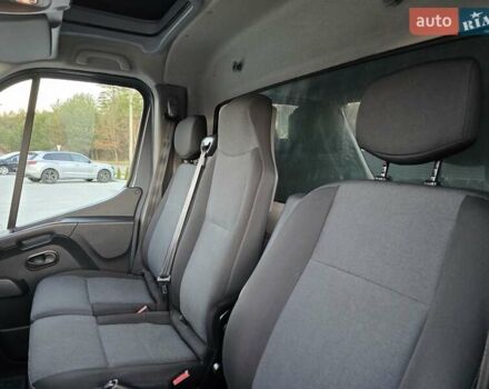 Серый Рено Мастер, объемом двигателя 2.3 л и пробегом 320 тыс. км за 21700 $, фото 19 на Automoto.ua