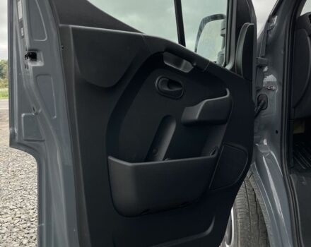 Серый Рено Мастер, объемом двигателя 2.3 л и пробегом 170 тыс. км за 19500 $, фото 15 на Automoto.ua