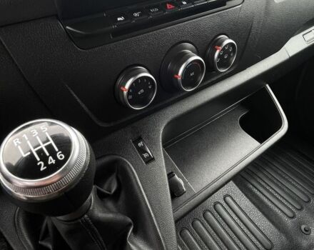 Серый Рено Мастер, объемом двигателя 2.3 л и пробегом 170 тыс. км за 19500 $, фото 14 на Automoto.ua