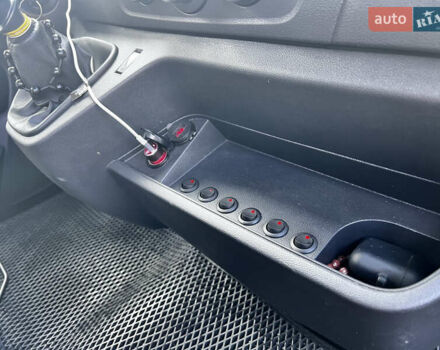 Серый Рено Мастер, объемом двигателя 2.3 л и пробегом 450 тыс. км за 27000 $, фото 25 на Automoto.ua