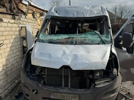 Серый Рено Мастер, объемом двигателя 2.3 л и пробегом 307 тыс. км за 2269 $, фото 1 на Automoto.ua