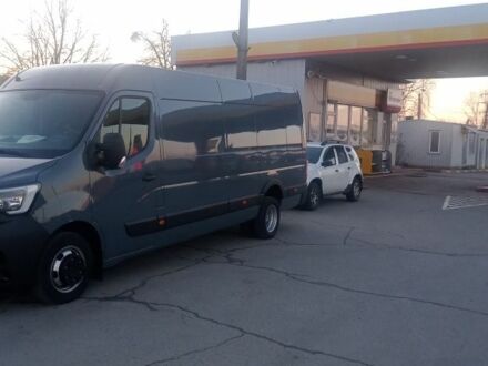 Серый Рено Мастер, объемом двигателя 2.2 л и пробегом 300 тыс. км за 22706 $, фото 1 на Automoto.ua