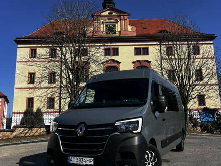 Серый Рено Мастер, объемом двигателя 2.3 л и пробегом 450 тыс. км за 27000 $, фото 1 на Automoto.ua