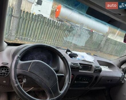 Синий Рено Мастер, объемом двигателя 2.8 л и пробегом 329 тыс. км за 3500 $, фото 5 на Automoto.ua