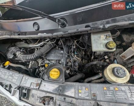 Синій Рено Мастєр, об'ємом двигуна 2.3 л та пробігом 445 тис. км за 11699 $, фото 16 на Automoto.ua