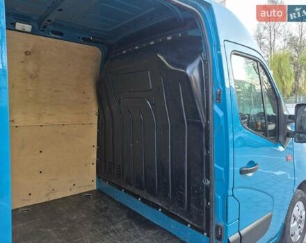 Синий Рено Мастер, объемом двигателя 2.3 л и пробегом 237 тыс. км за 18800 $, фото 10 на Automoto.ua